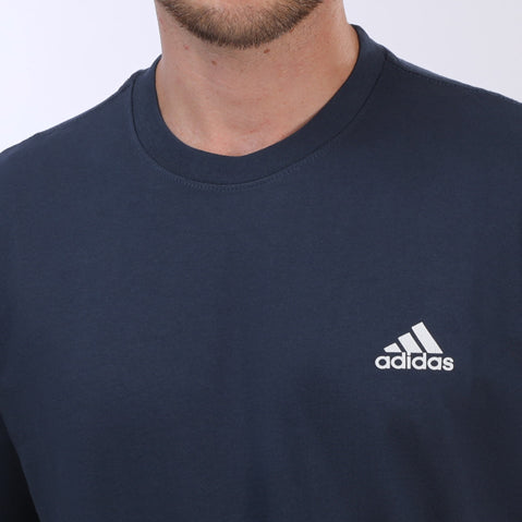 Adidas T-Shirt