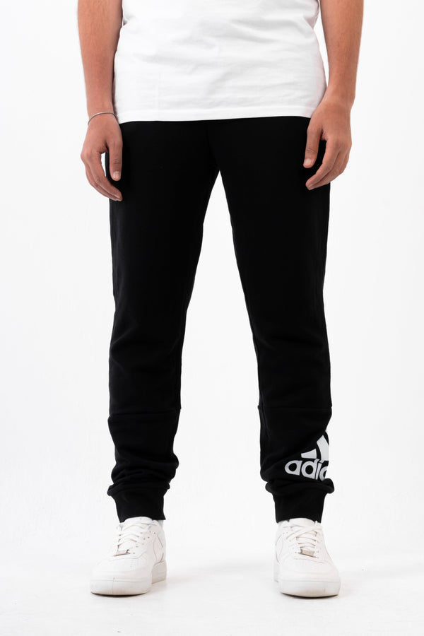 Adidas Essential pants - Regular fit Size Chart