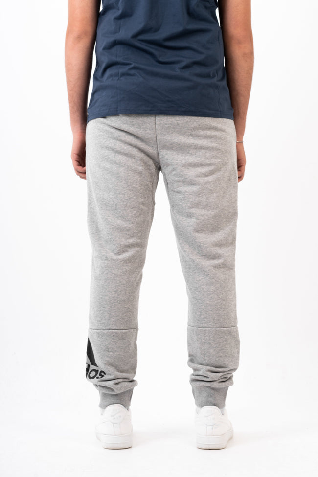 Adidas Essential pants - Regular fit